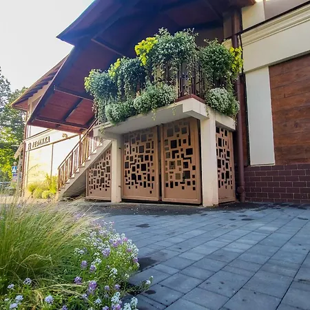 Jedynka Apartments Iwonicz-Zdrój Esterno foto